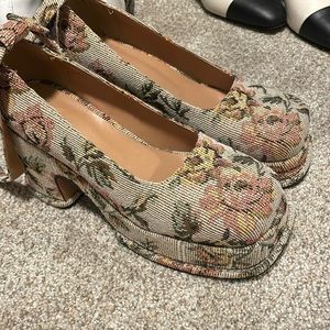 Floral shoes